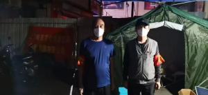 市文旅集團一線戰(zhàn)“疫”之：黨旗飄揚在門外，黨旗扎根在心里，53歲和35歲黨員成絕佳搭檔